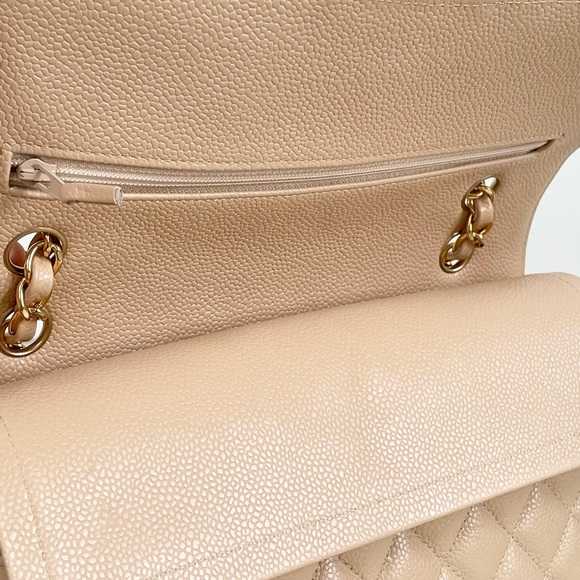 โSOLDโ Chanel M Classic Double Flap - Picture 9 of 16